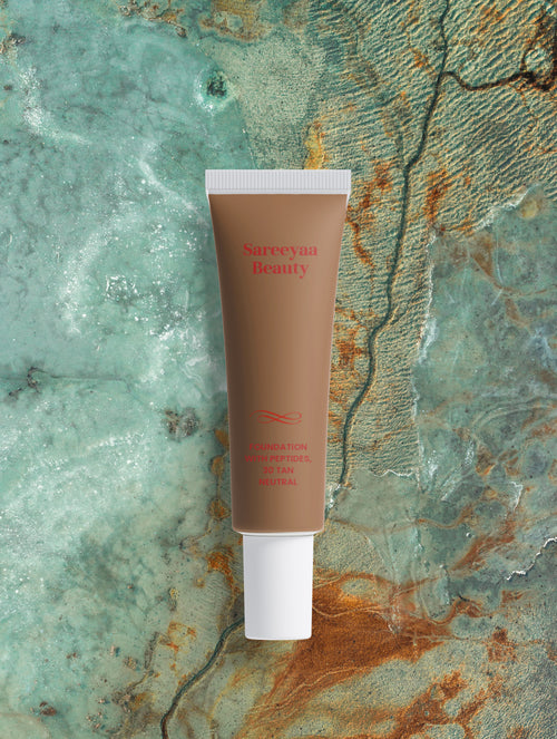 Foundation mit Peptiden, 30 Gebräunt Neutral